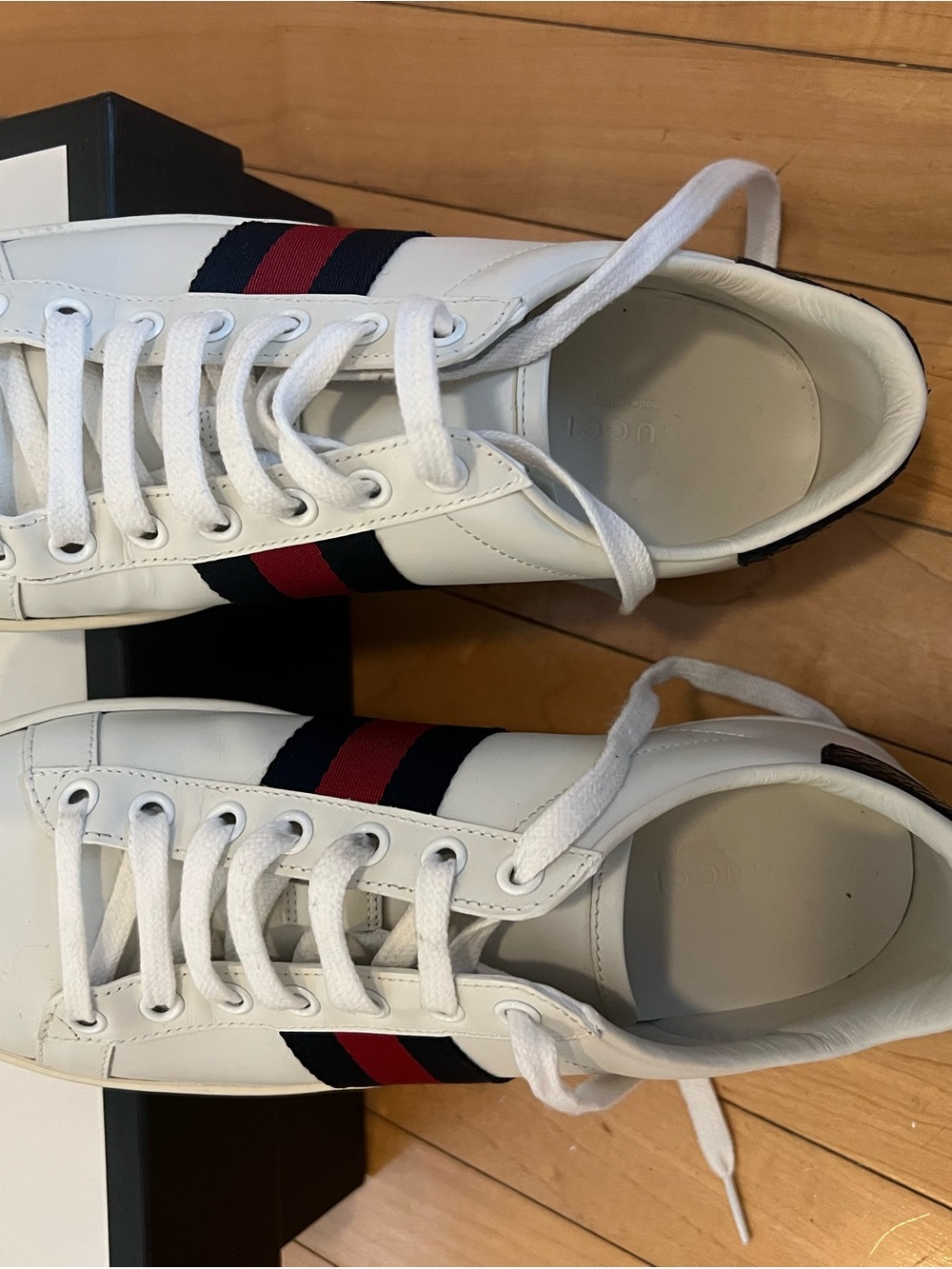 Gucci White Leather Low-Top Sneakers with Red & Navy Web Stripe- 36.5/6.5 - Picture 5 of 8